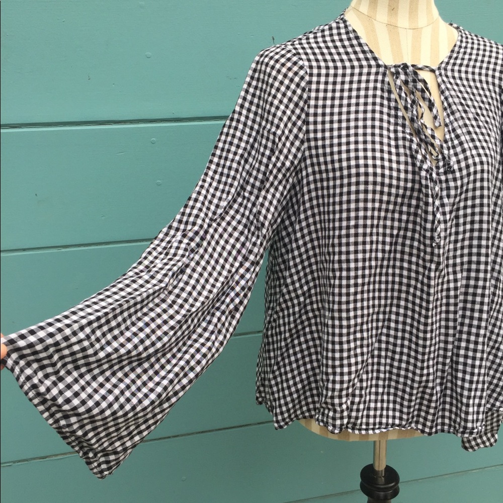 Mossimo peasant blouse, wide sleeves. Large. EUC